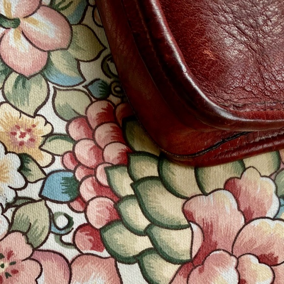 Vintage Coach Wristlet - Creed is 9912, Made in NYC  with glue in registration - Picture 6 of 12